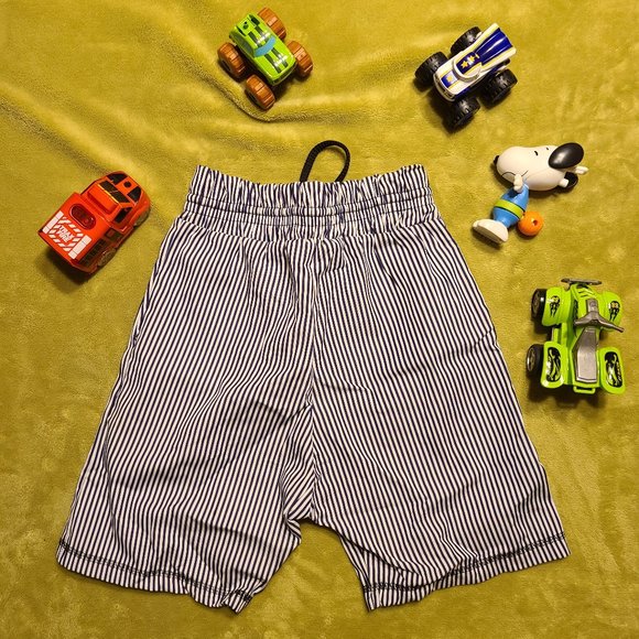 Boy's shorts light material - Picture 5 of 5